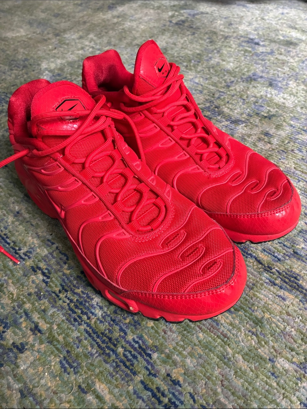Nike Air Max Plus TN "University Red" Red Sneakers